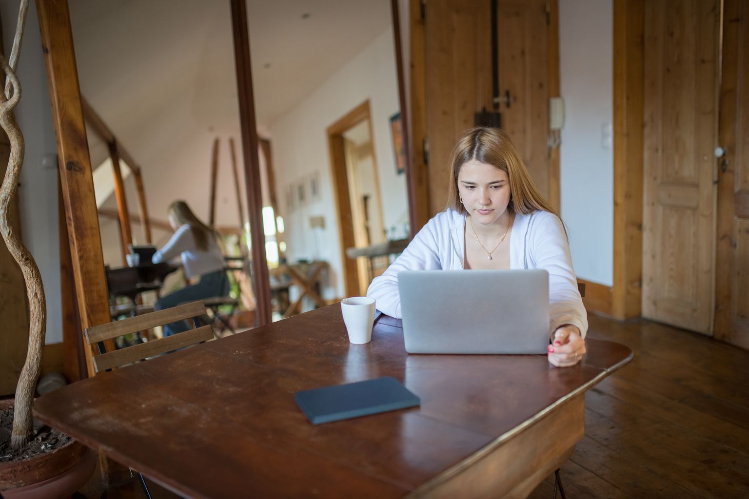 Booking flights on Booking.com from a laptop at home